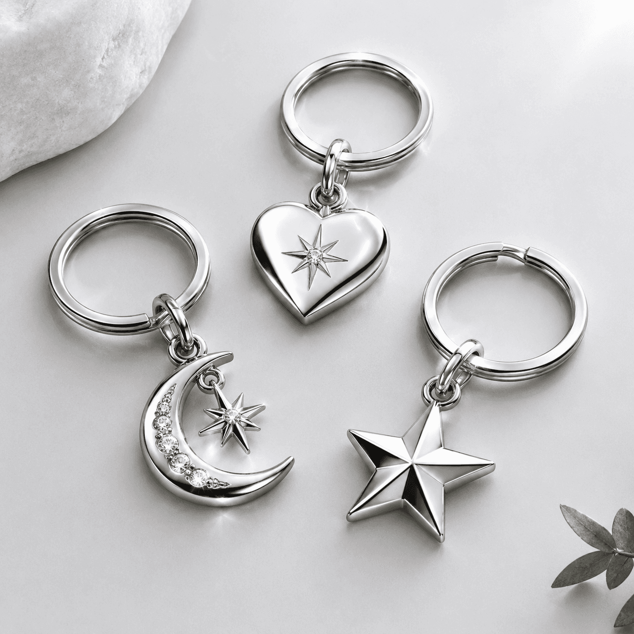 Guide to stainless steel cheap bulk keychain charms: Cut Costs - Blog Header Image