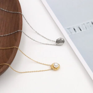 Pearl Pendant Necklace - Image 2