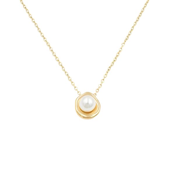 Pearl Pendant Necklace