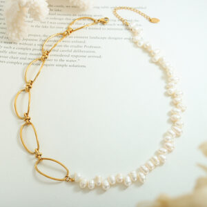 Asymmetric Pearl Necklace - Image 2