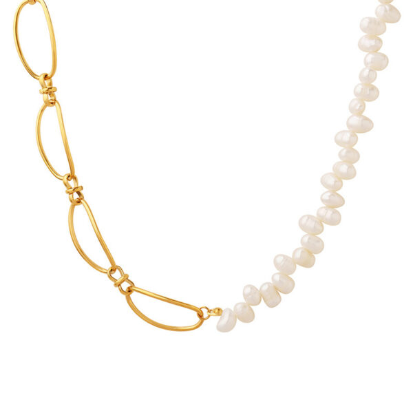 Asymmetric Pearl Necklace