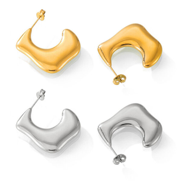 Minimalist C-Shaped Earrings