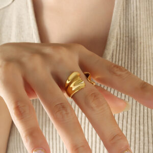 Flowing Curve Ring - Image 2