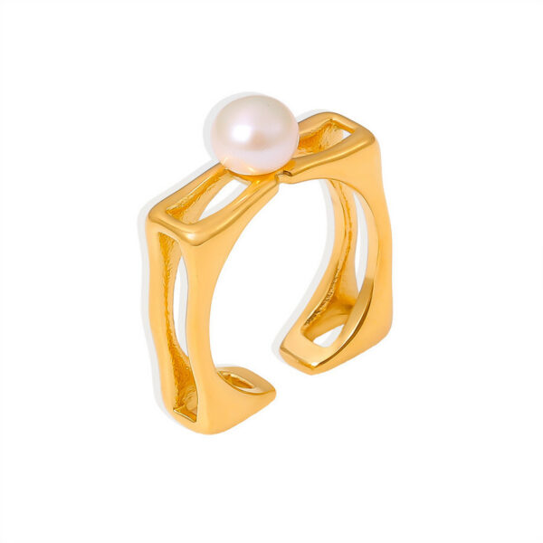 Square Hollow Pearl Ring