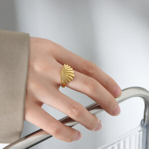 Shell-Shaped Ring - Image 2