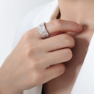 Wide Daisy Pattern Ring - Image 3