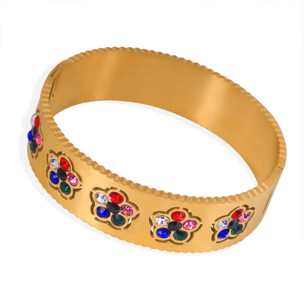 Hollow Zircon Flower Bangle